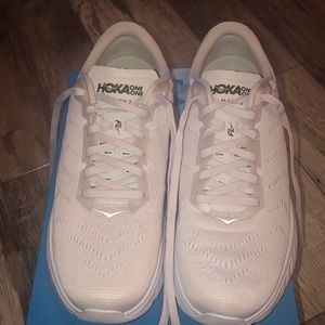 Hoka Mach 2